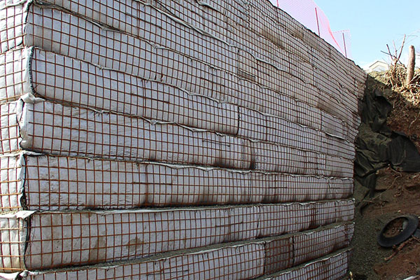 geotextile-wirebasket-wall geotextiles